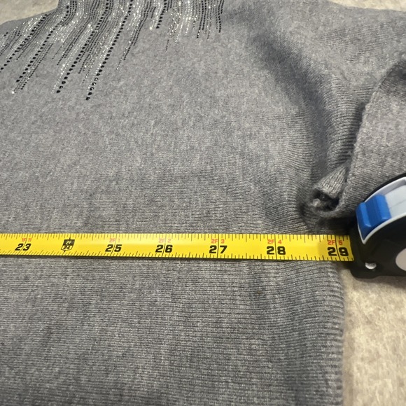 Siren Lily Womens‎ Grey Sweater with Silver and Black Rhinestones Size 3X - Picture 3 of 10